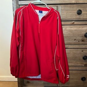 Mizuno men’s Red cage jacket.